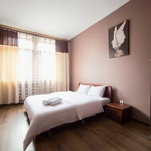 https://apartamenti-z-suchasnim-remontom-v-centri-lvova.hotelslviv.net