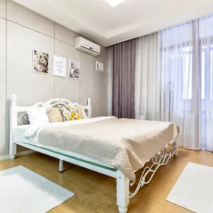  Апартаменты Whitehome